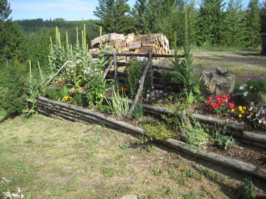 Wild Nature B&B Kelowna Exterior photo